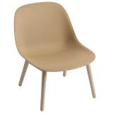Muuto Fiber Lounge chair met houten onderstel