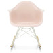 Vitra Eames RAR schommelstoel met wit gepoedercoat onderstel
