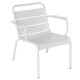 Fermob Luxembourg lounge fauteuil met armleuning Cotton white