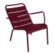 Fermob Luxembourg Low fauteuil met armleuning Black Cherry